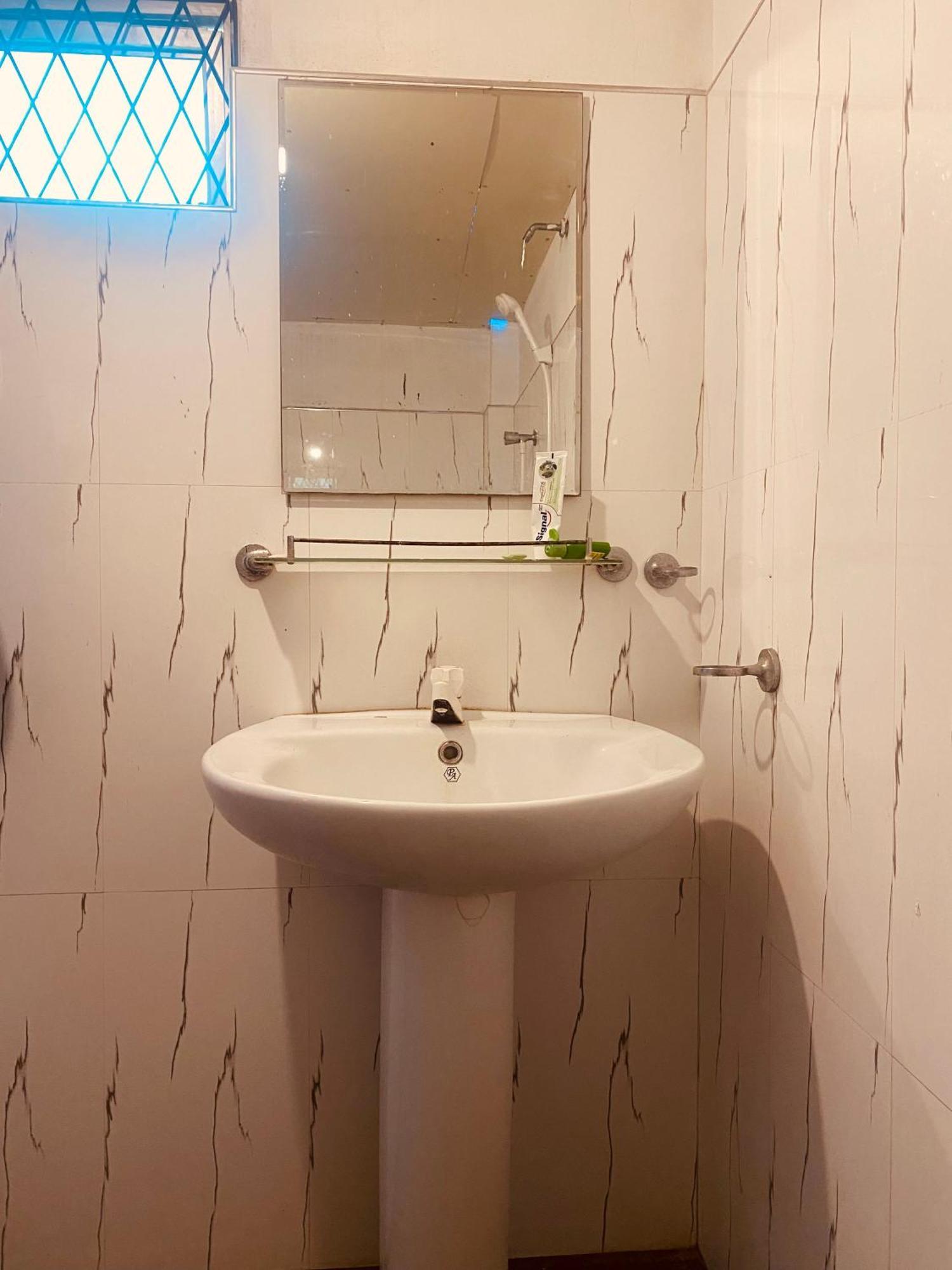 Ananda Home Stay And Restaurant Tangalle Bilik gambar